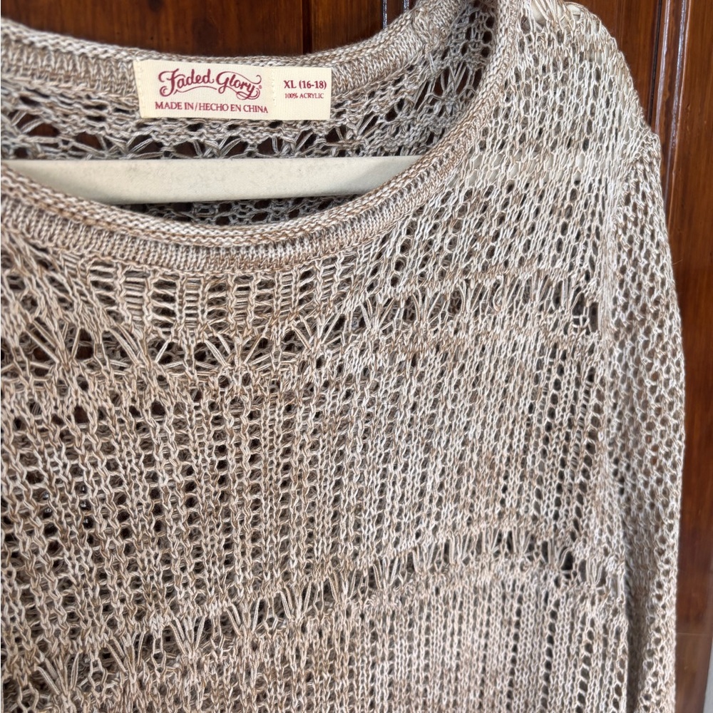 Crocheted Scoop Neck Sweater XL - Picture 2 of 4